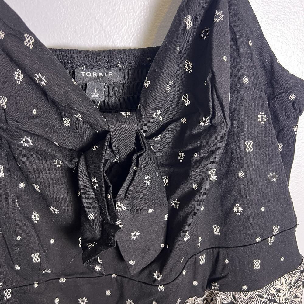 NWT Torrid Tie Front Culotte Jumpsuit black geometric print Pocket Plus Sz 1X - Picture 10 of 16